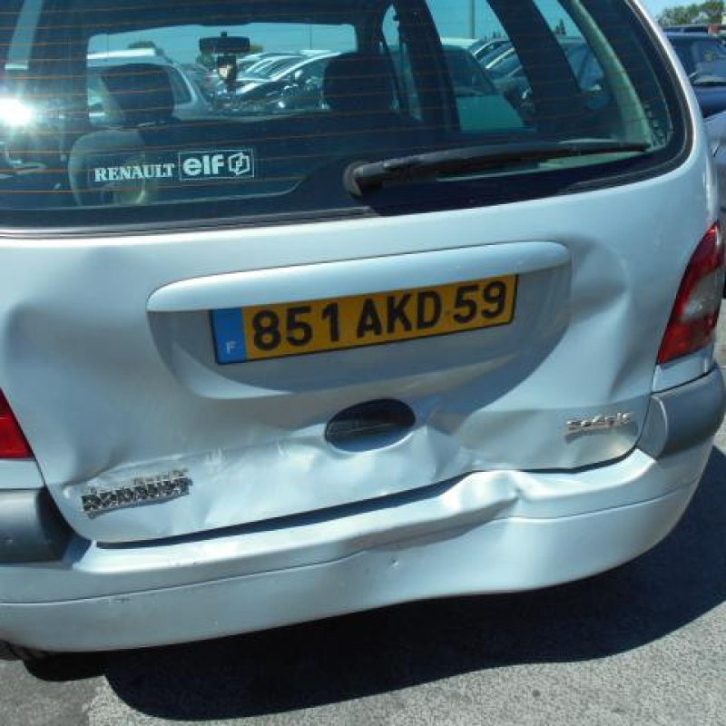 Maitre cylindre (freinage) RENAULT SCENIC 1 Photo n°5