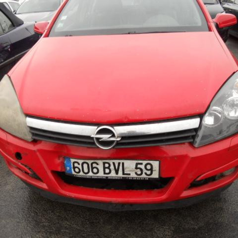 Vitre arriere droit OPEL ASTRA H Photo n°2