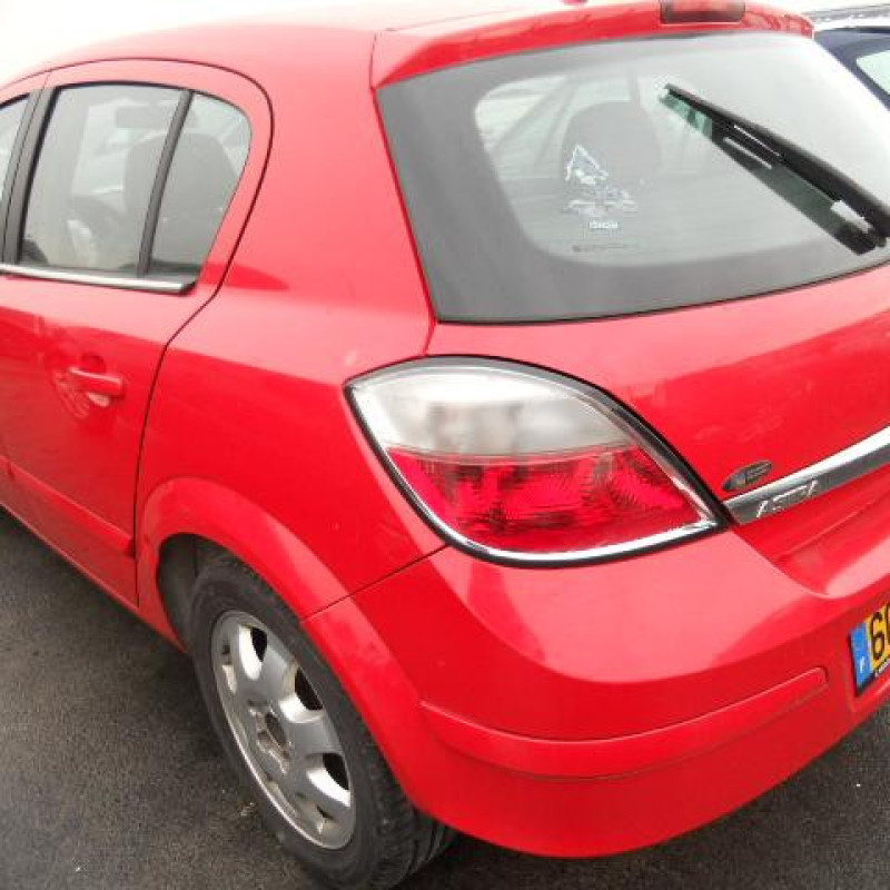 Vitre arriere droit OPEL ASTRA H Photo n°5