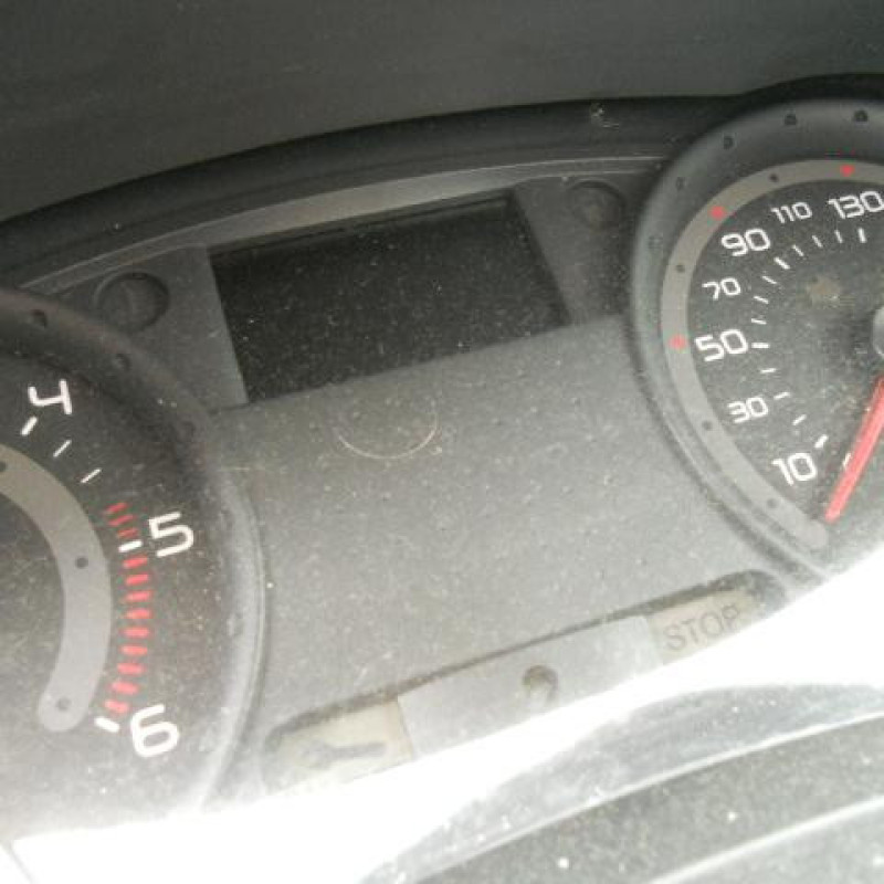 Debitmetre RENAULT CLIO 3 Photo n°12