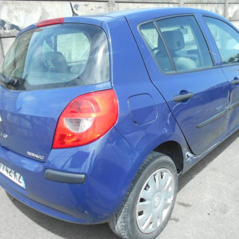 Debitmetre RENAULT CLIO 3 Photo n°8