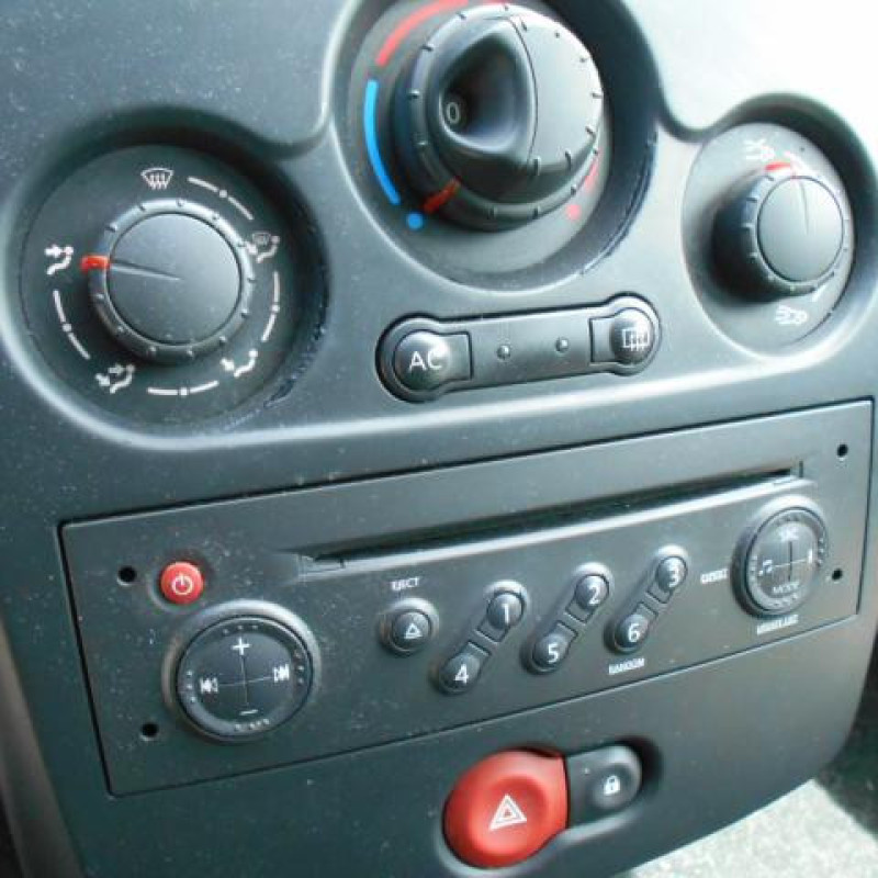 Debitmetre RENAULT CLIO 3 Photo n°11