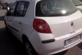 Maitre cylindre (freinage) RENAULT CLIO 3