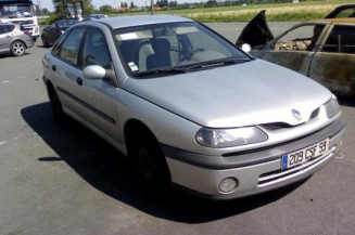 Boitier filtre a air RENAULT LAGUNA 1