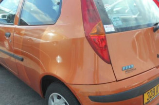 Cric (Ensemble depannage) FIAT PUNTO 2