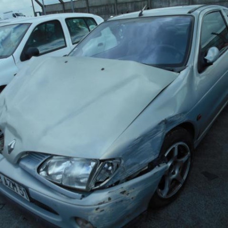 Custode arriere droit RENAULT MEGANE 1 Photo n°1