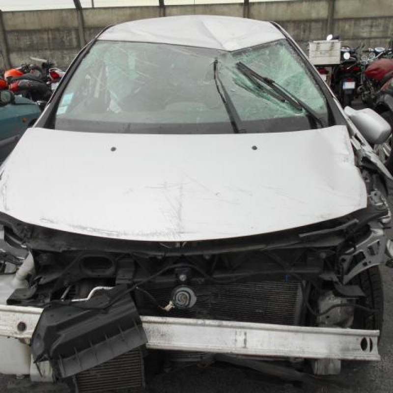 Maitre cylindre (freinage) RENAULT CLIO 3 Photo n°3