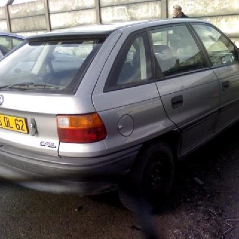 Leve vitre mecanique arriere droit OPEL ASTRA F Photo n°3