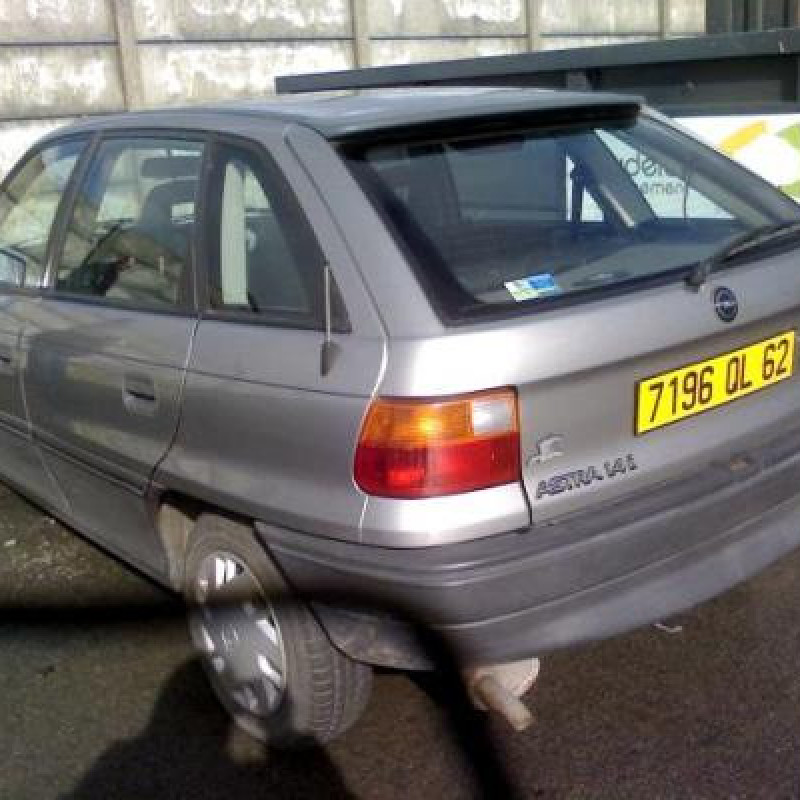 Leve vitre mecanique arriere droit OPEL ASTRA F Photo n°4