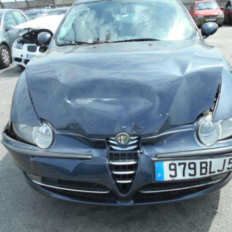 Pare choc arriere ALFA ROMEO 147 Photo n°3