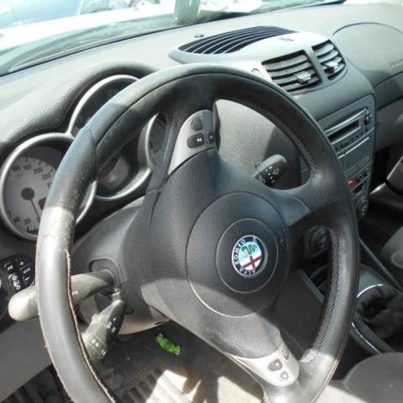 Pare choc arriere ALFA ROMEO 147 Photo n°7