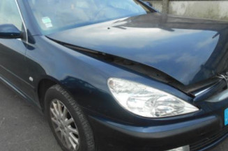 Vitre arriere droit PEUGEOT 607