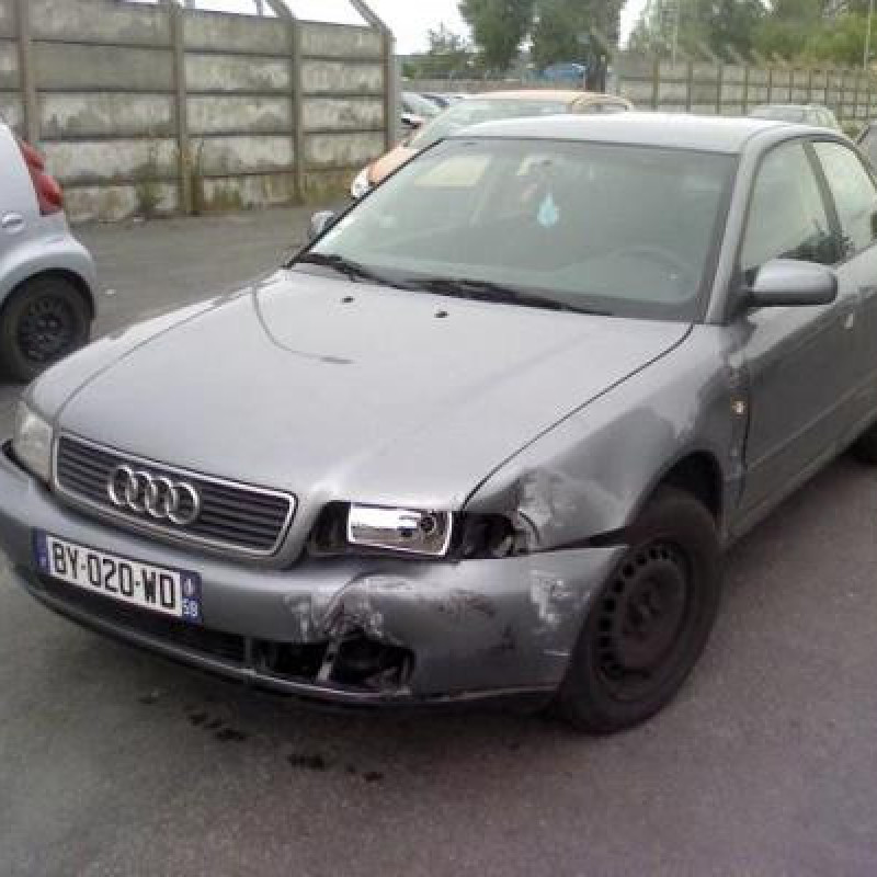 Boitier filtre a air AUDI A4 1 Photo n°3