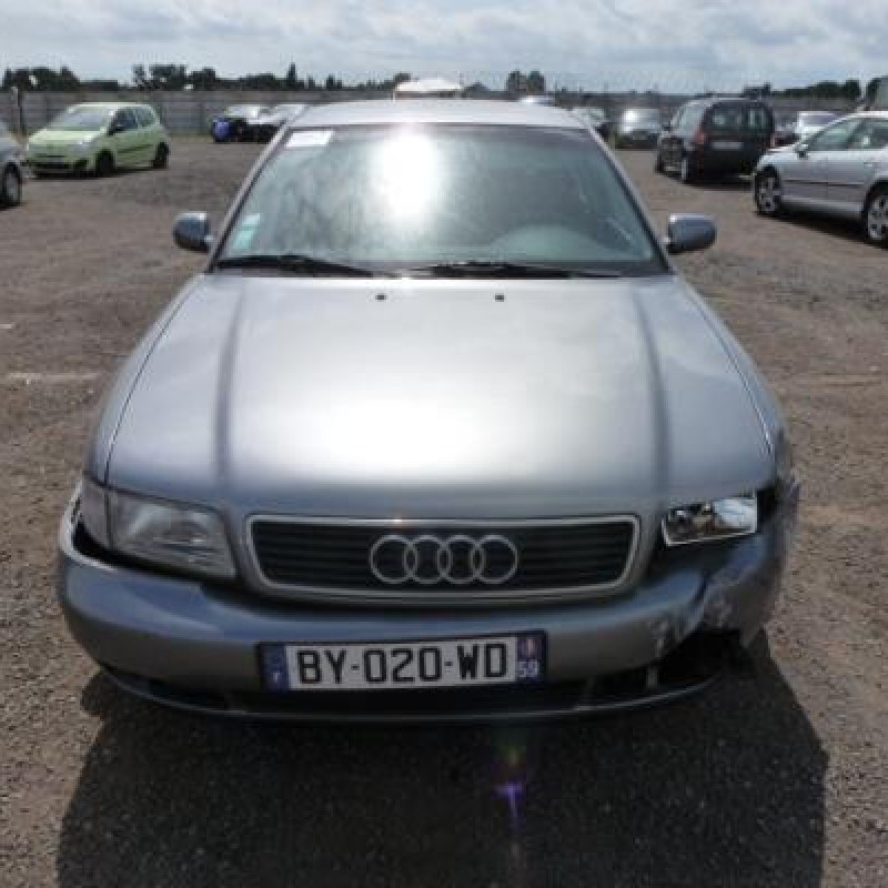 Boitier filtre a air AUDI A4 1 Photo n°6