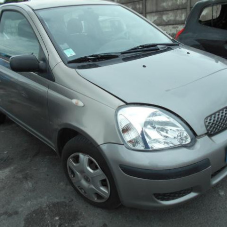 Moyeu avant droit TOYOTA YARIS 1