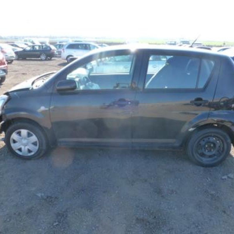 Porte arriere droit DAIHATSU SIRION 2 Photo n°5