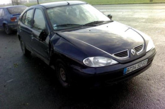 Maitre cylindre (freinage) RENAULT MEGANE 1