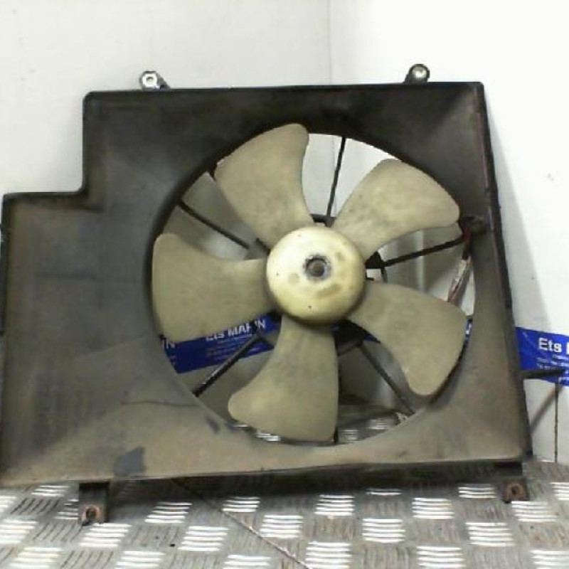 Moto ventilateur radiateur DAIHATSU YRV Photo n°1