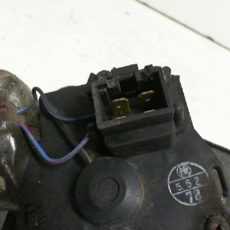 Moteur essuie glace avant DAIHATSU YRV Photo n°2