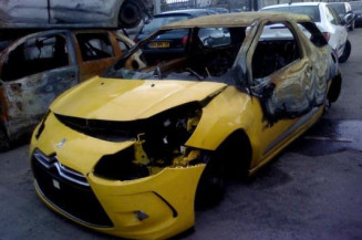 Support moteur droit CITROEN DS3