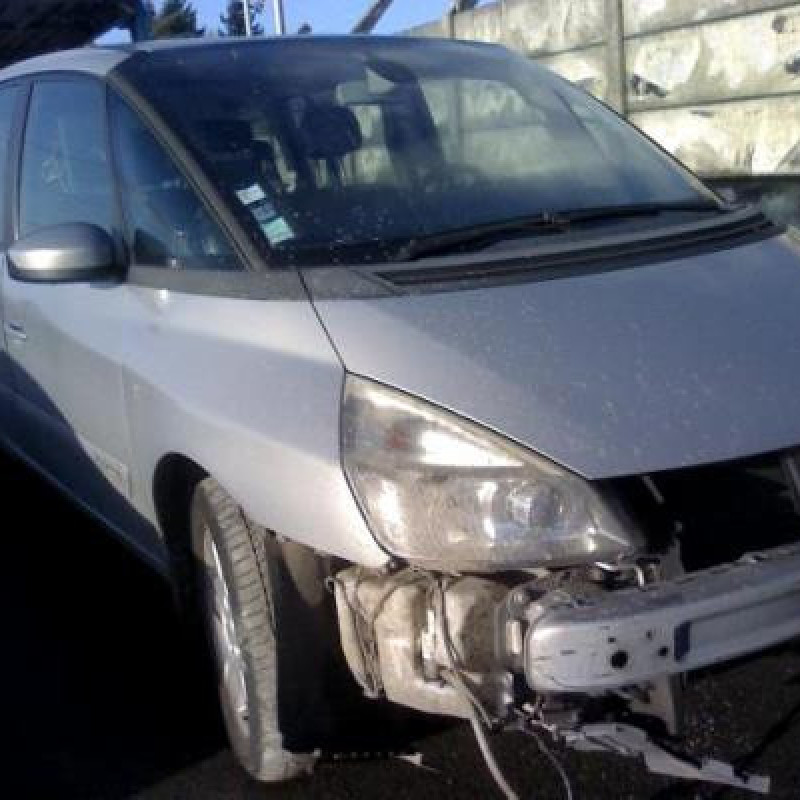 Anti brouillard arriere gauche RENAULT GRAND ESPACE 4 Photo n°4