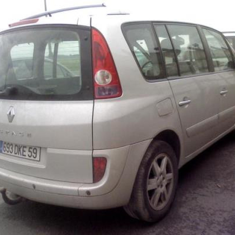 Anti brouillard arriere gauche RENAULT ESPACE 4 Photo n°5