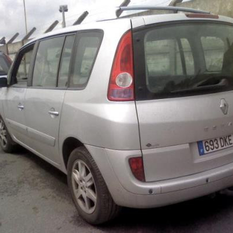 Anti brouillard arriere gauche RENAULT ESPACE 4 Photo n°6