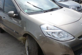 Pompe de direction RENAULT CLIO 3