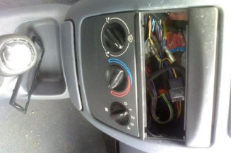 Pompe de direction FORD FIESTA 4