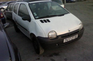 Pare choc arriere RENAULT TWINGO 1