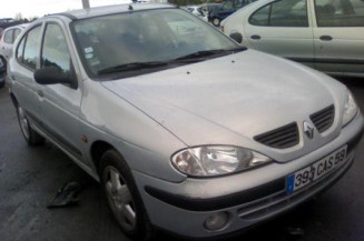 Pompe de direction RENAULT MEGANE 1