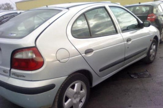 Pompe de direction RENAULT MEGANE 1