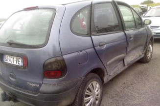 Pompe de direction RENAULT SCENIC 1