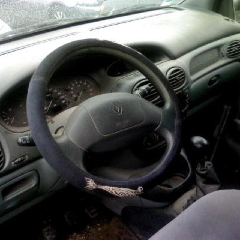 Pompe de direction RENAULT SCENIC 1 Photo n°6