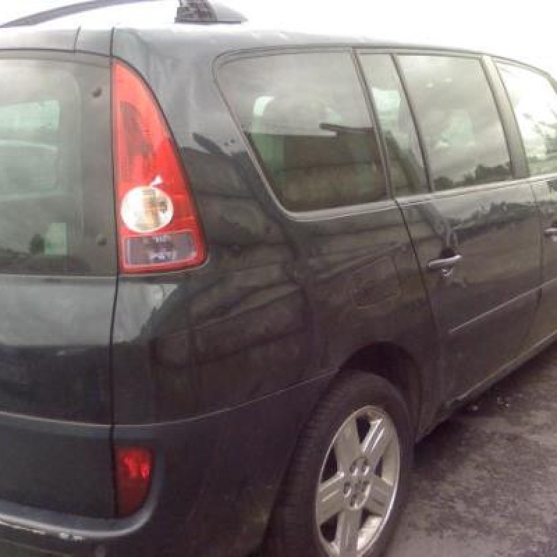 Anti brouillard arriere gauche RENAULT GRAND ESPACE 4 Photo n°3