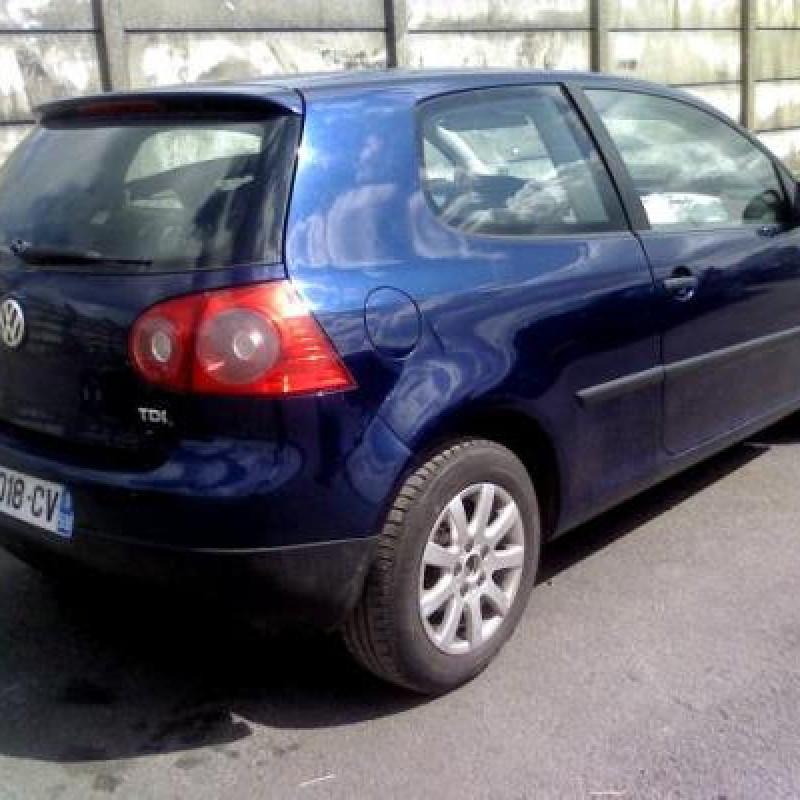 Debitmetre VOLKSWAGEN GOLF 5 Photo n°6