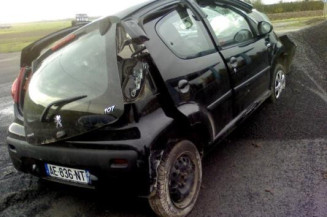 Lunette arriere PEUGEOT 107