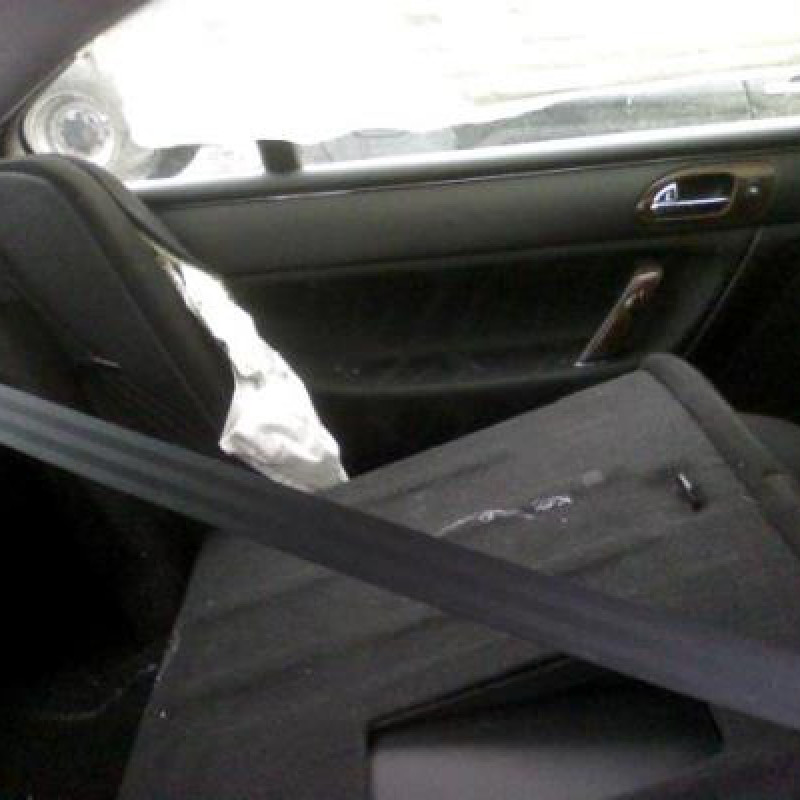 Pare choc arriere PEUGEOT 607 Photo n°8