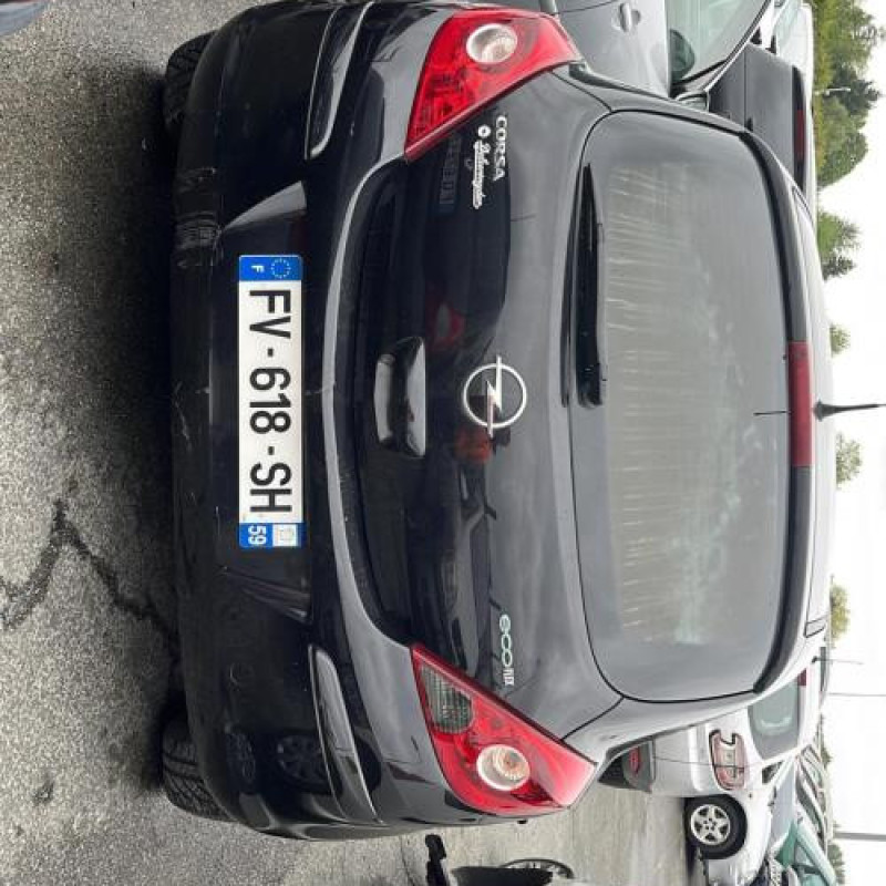 Moteur OPEL CORSA D Photo n°5