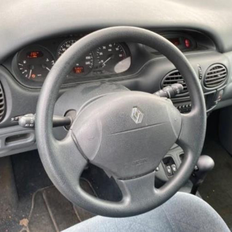 Interrupteur de leve vitre arriere gauche RENAULT SCENIC 1 Photo n°14