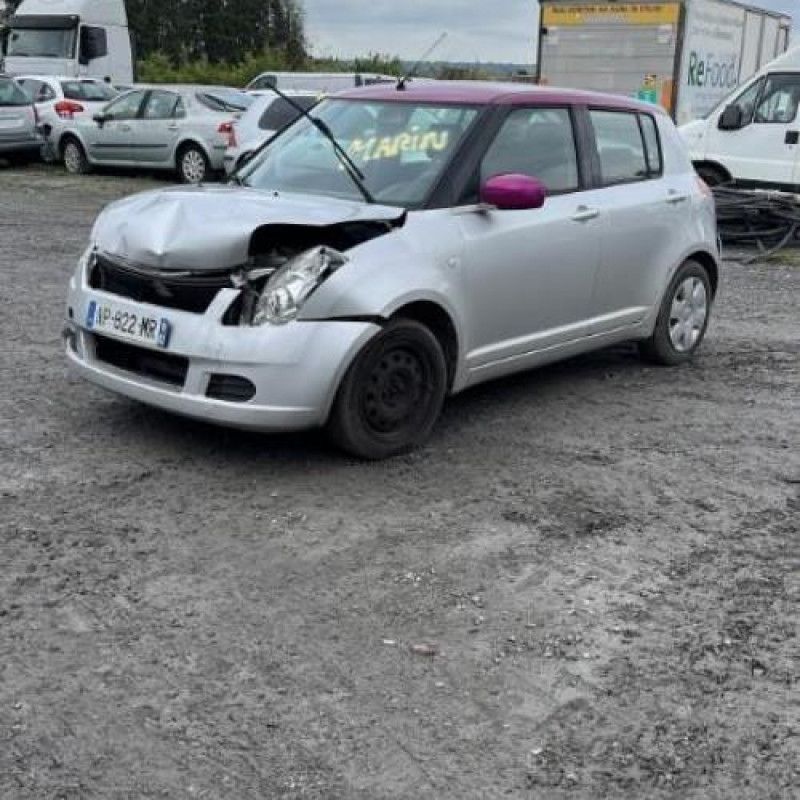 Poignee porte arriere droit SUZUKI SWIFT 3 Photo n°4