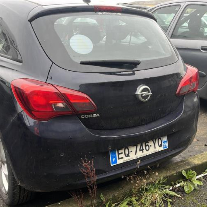 Feu arriere secondaire droit (feux) OPEL CORSA E Photo n°13