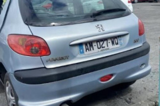 Charniere de porte avant gauche PEUGEOT 206