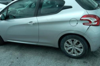 Moteur PEUGEOT 208 1