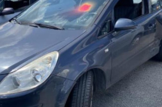 Anti brouillard droit (feux) OPEL CORSA D