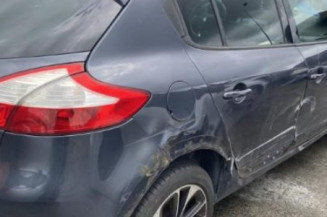 Arret de porte avant gauche RENAULT MEGANE 3