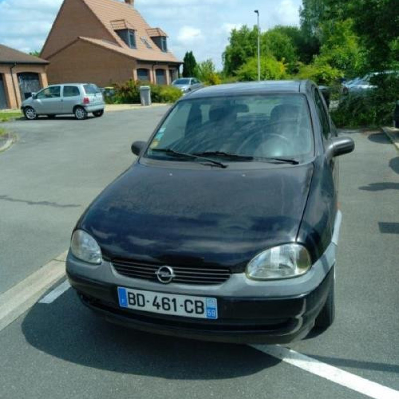 Moteur OPEL CORSA B Photo n°1