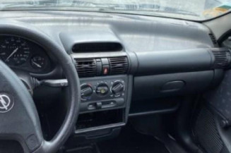 Moteur OPEL CORSA B