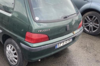 Pompe à carburant PEUGEOT 106