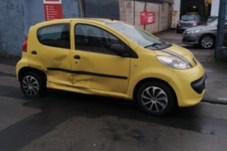 Pare choc arriere PEUGEOT 107